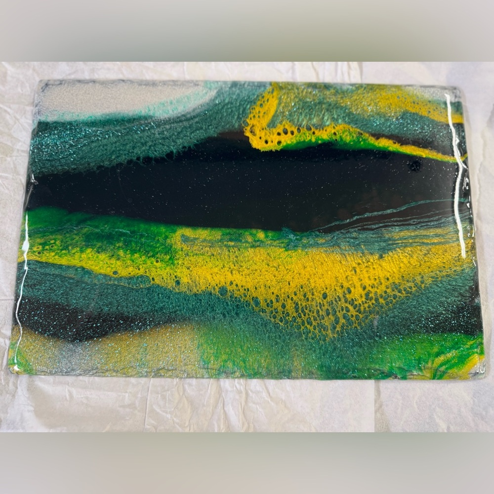 Beautiful, custom Turquoise Waves Resin cheeseboard
